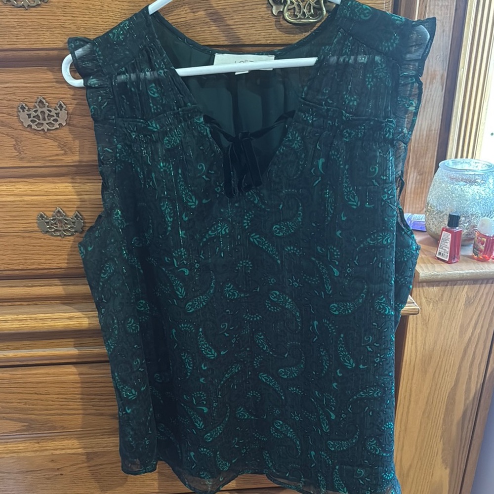 Elegant Green Paisley Women's Top